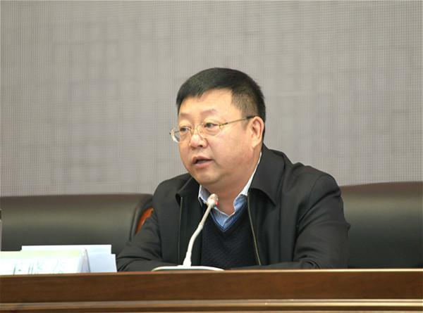 管理局机关、局直单位干部大会召开(图2)