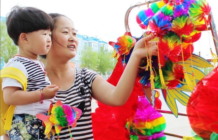 哈拉海端午节挂"葫芦"热卖(图1)
