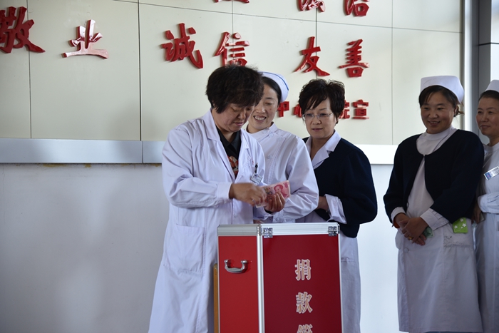 浓浓大爱助学子 源源不断献真情(图2)