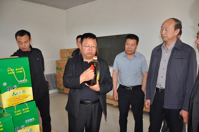 王晓春强调：以"三严三实"为指针 明局情 抓发展 促双增(图2)