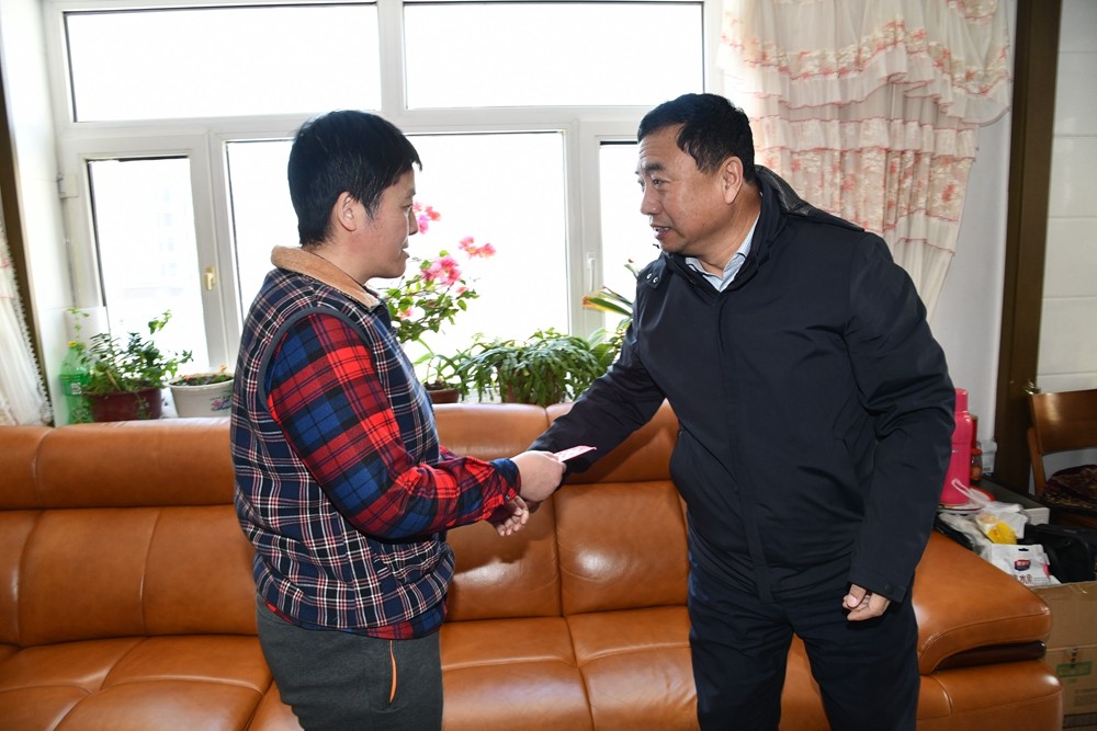 姜云涛、李建军春节慰问暖人心 殷殷关怀显真情(图3)