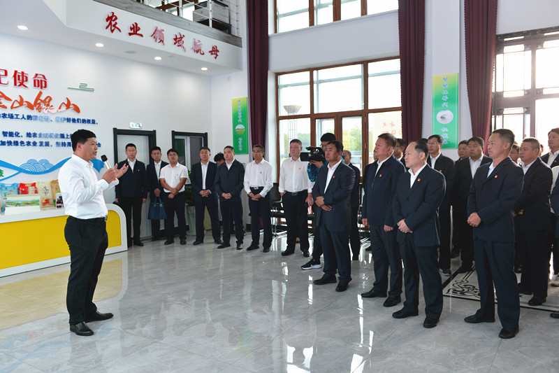 前进农场有限公司党建“链”出新高度(图1)