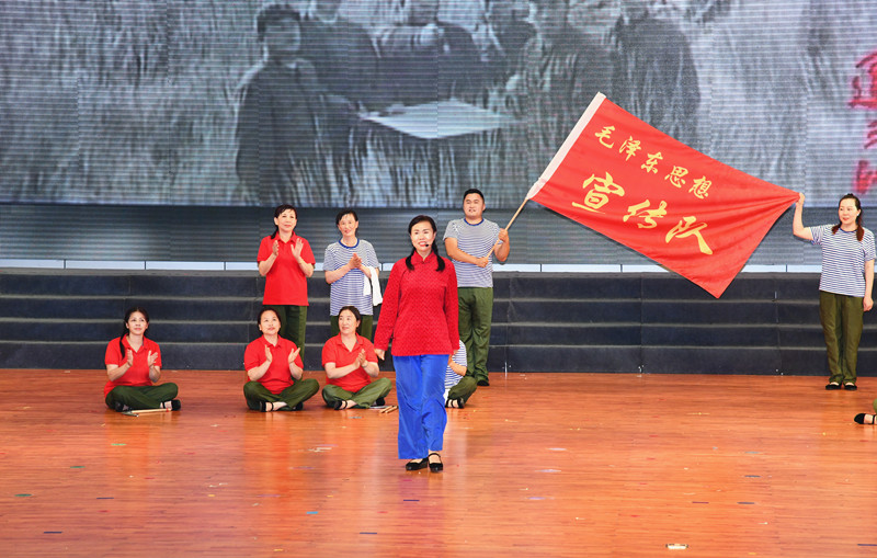“牢记嘱托 勇担使命 全面开启二次创业新征程”建三江分公司职工广场文艺演出前进专场演出在建三江文化馆举行(图3)