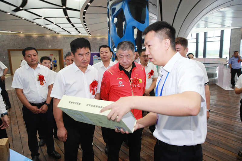 前进农场有限公司优质农产品亮相“大荒路 三江情”营销大集(图1)