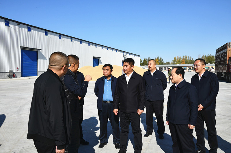 苍云到前进农场有限公司调研(图2)