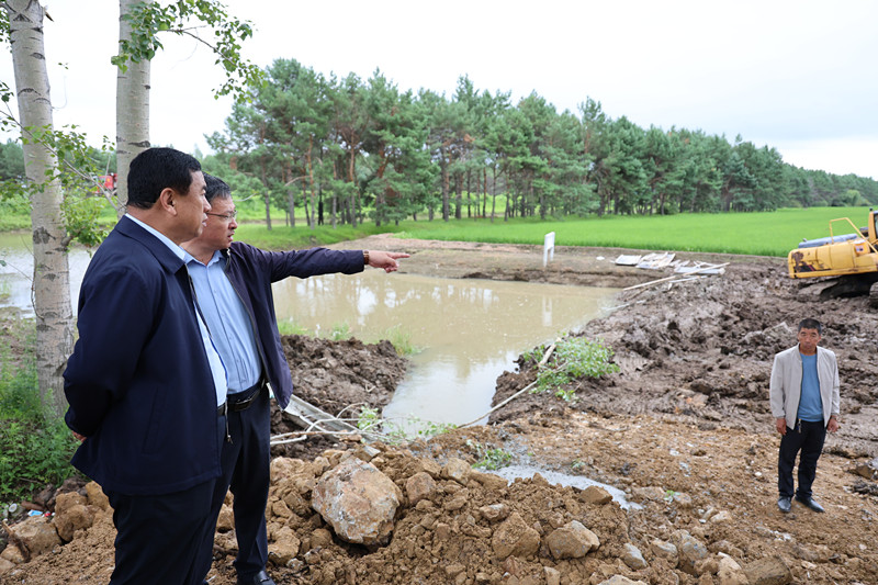 李建军深入基层检查指导农业生产和安全生产工作(图3)