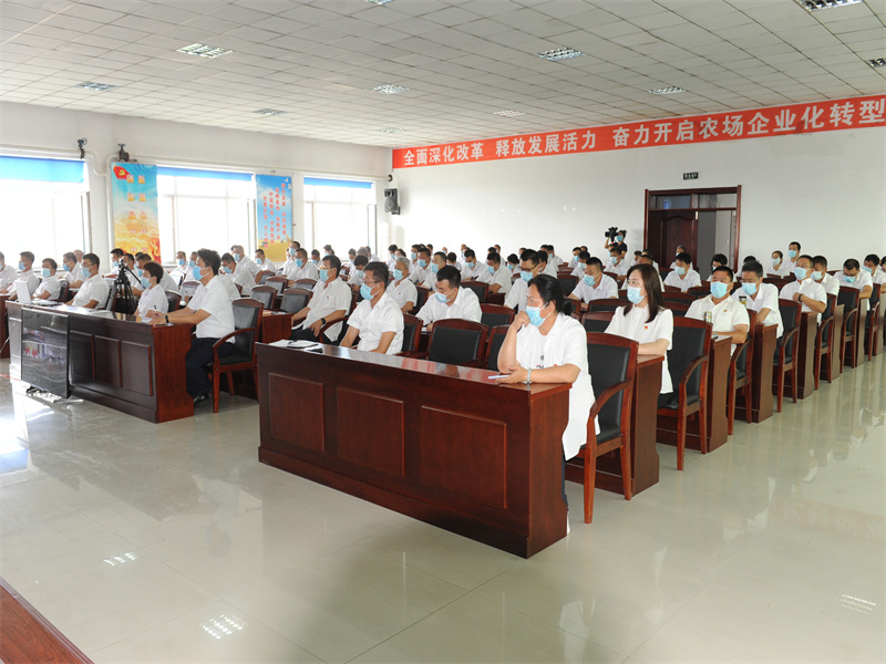 前进农场有限公司“三强化”抓好“三秋”工作 整装待发战秋收(图3)