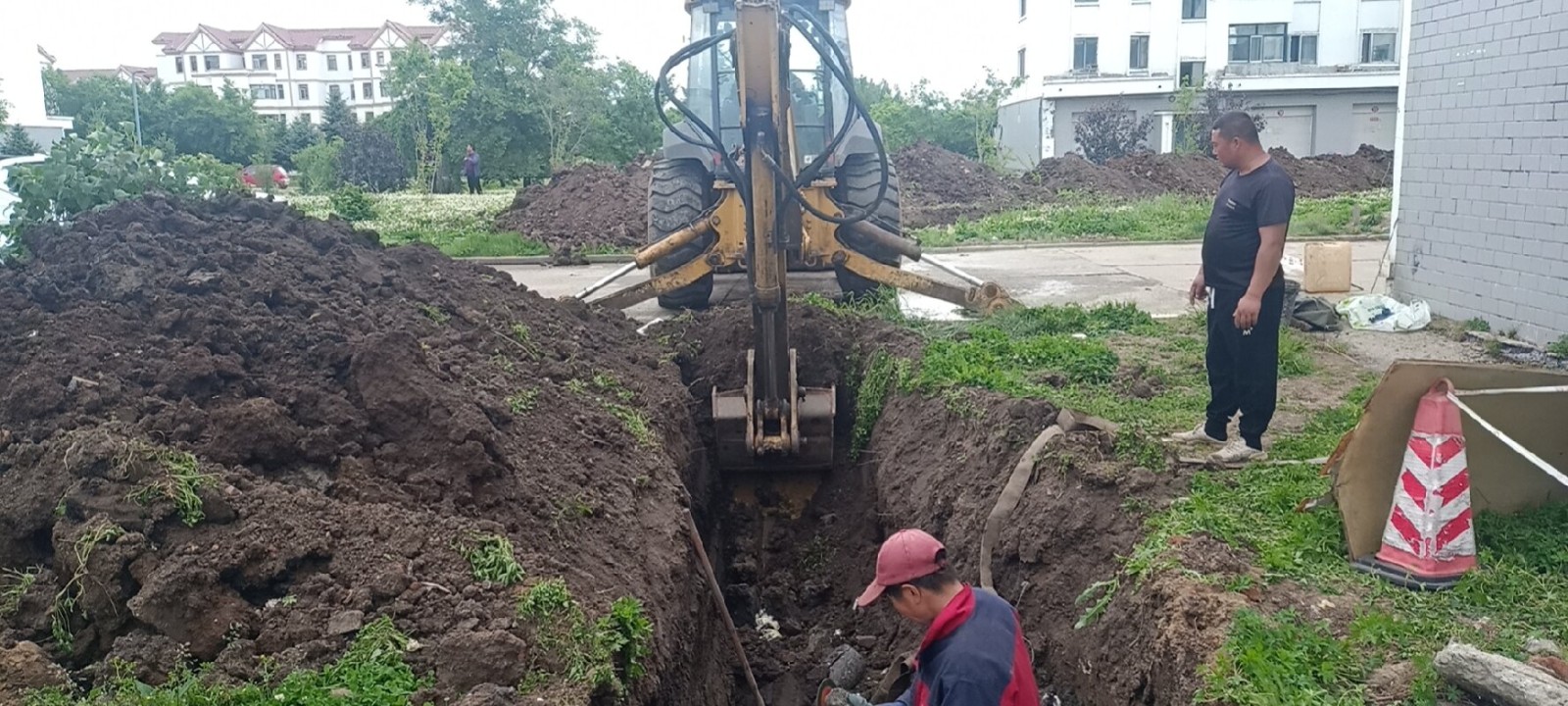 供热站深入推进能力作风建设 保障居民温暖过冬(图2)