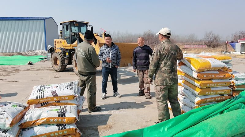 第十一管理区精准“把脉问诊”筑牢农机安全防线(图1)