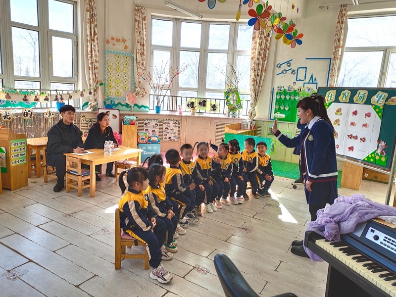 前进农场有限公司幼儿园迎接省一类园评估检查(图1)