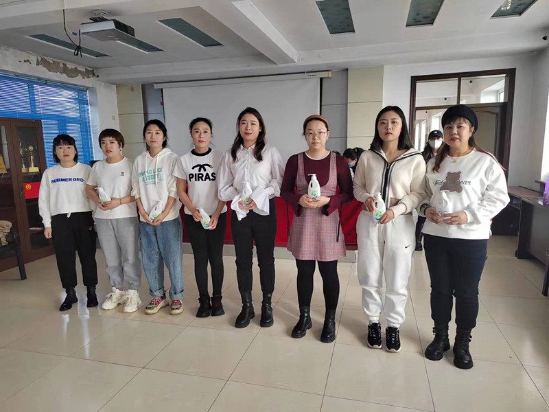 红卫社区开展“巾帼添光彩 奋进新征程”庆三八主题活动(图2)