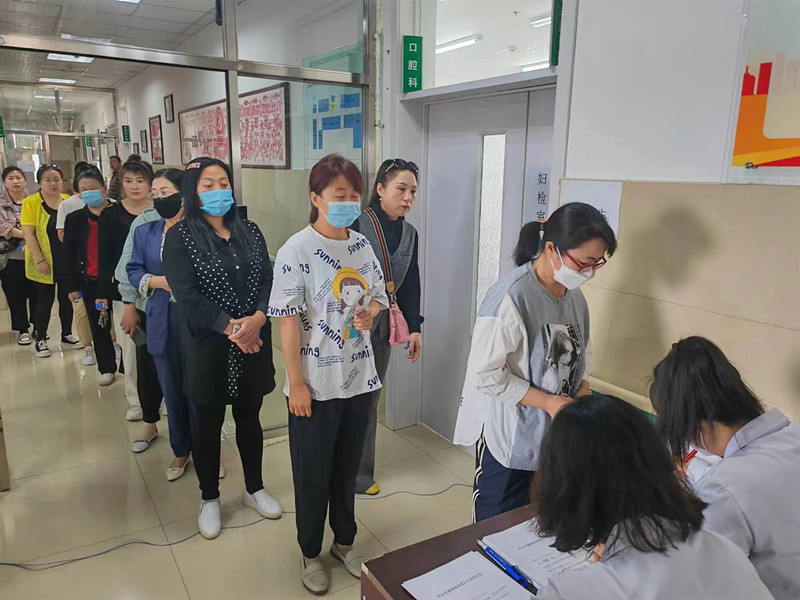 红卫农场有限公司“两癌”筛查惠民生 健康服务暖人心(图1)