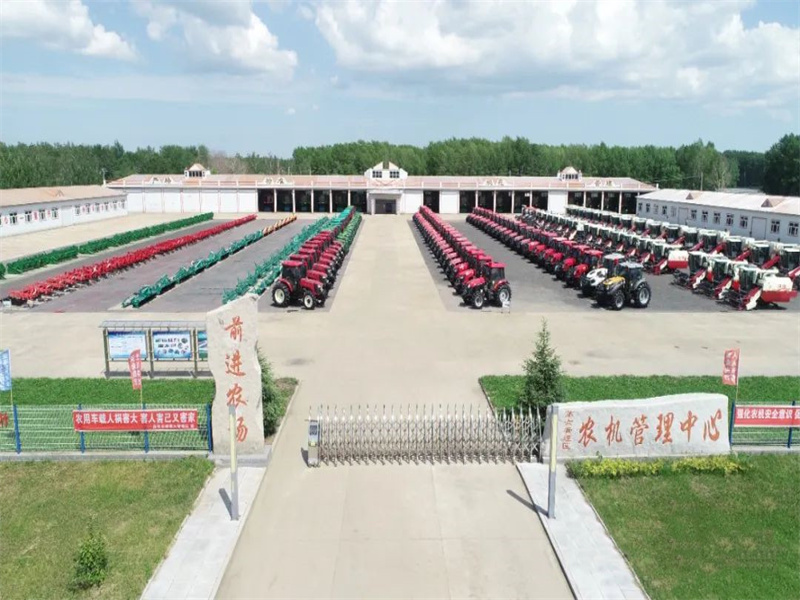 前进农场有限公司“四发力”打通“能力作风建设年”活动“最后一公里”(图1)