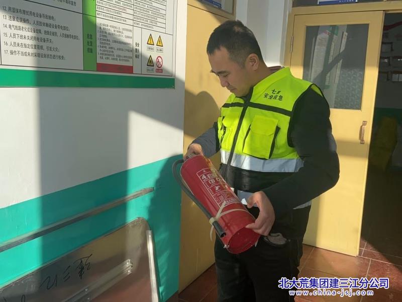 6c29e19d990340a82f1b7b5753ccec8e_副本.jpg