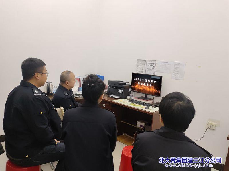 青龙山农场有限公司客运分公司积极开展消防月活动 守护出行安全(图2)
