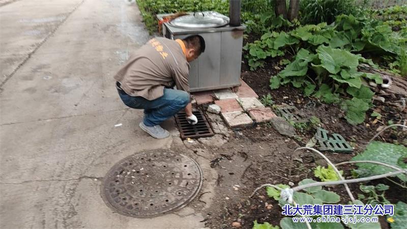 洪河农场有限公司“安全生产月”打通“毛细血管” 备战雨季(图1)