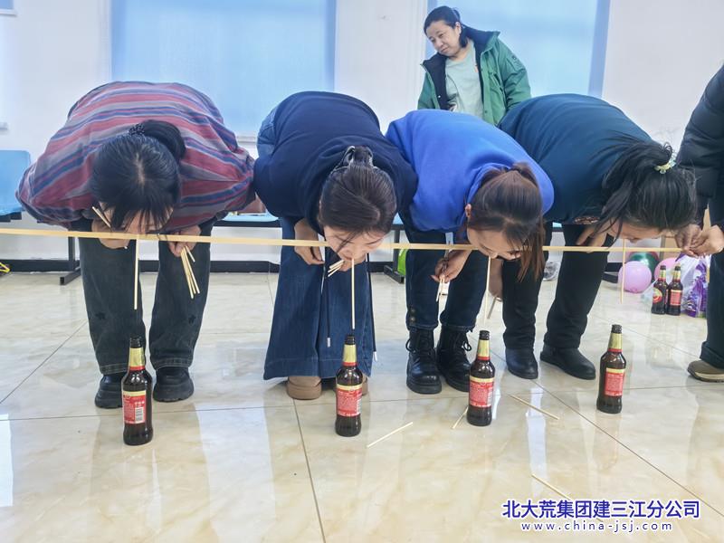 青龙山农场有限公司社区开展“巾帼芳华 趣享三八”三八节系列活动(图3)