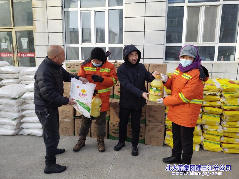 E8A7BF43E26789A5AB16A197AA82E86D_副本.jpg