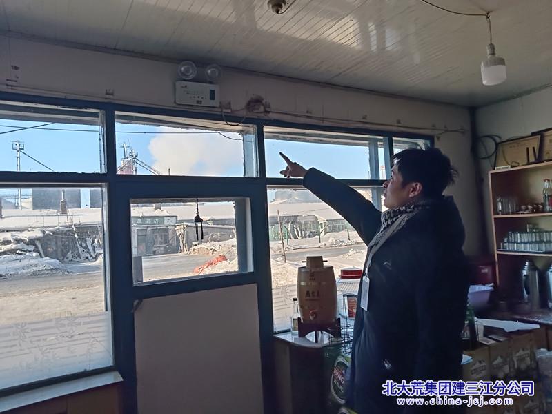 铁南社区开展安全隐患排查 守护社区安全(图1)