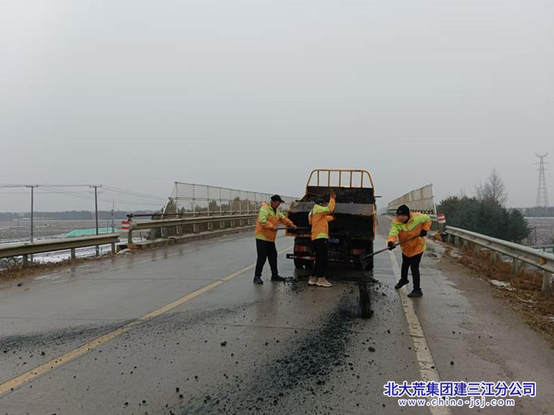 8ff9c9616bdd6919279d5da3e13c01b_副本.jpg