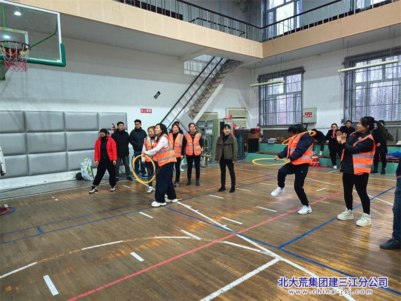 洪河农场有限公司开展环卫节活动 致敬“最美守护者”(图2)