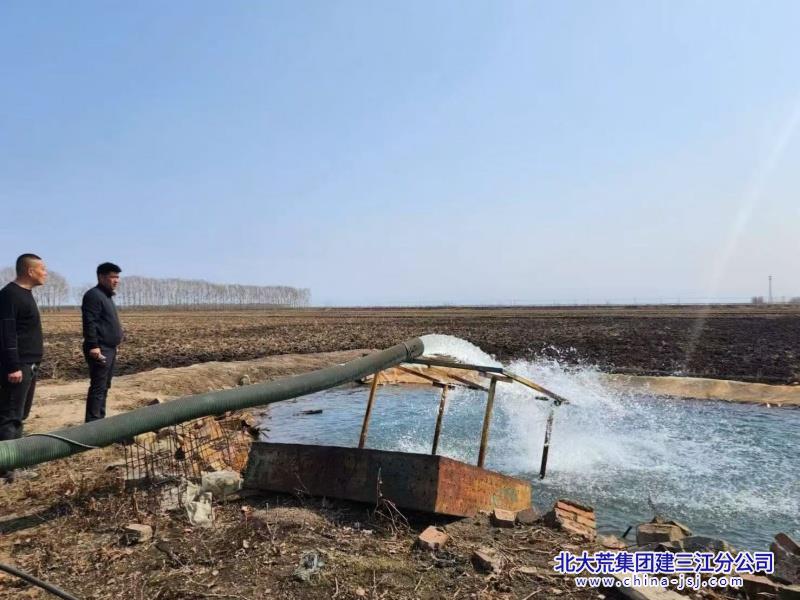 七星农场有限公司以早动争主动 水田春耕“泡”出“加速度”(图1)
