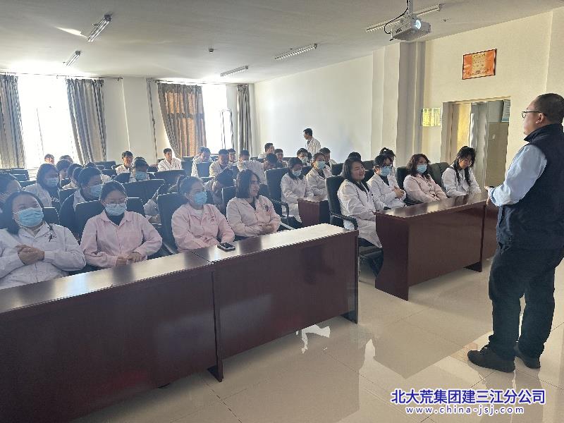 红卫农场有限公司医院开展消防安全培训 筑牢安全防线(图2)