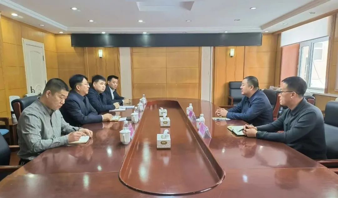 谢国华到铁力农场有限公司调研指导农业生产工作(图1)