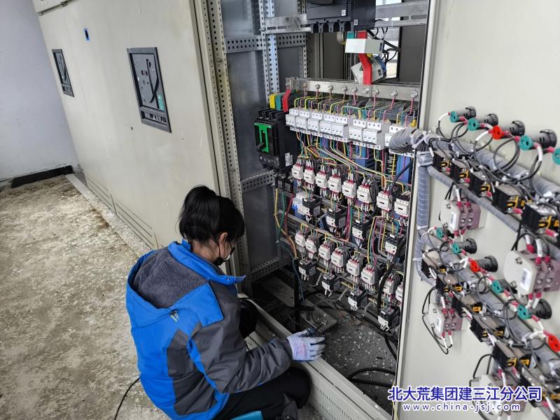 20250417维修排水站.jpg