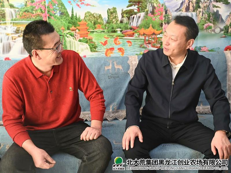 于海军到创业开展春节前走访慰问活动
                            (图2)