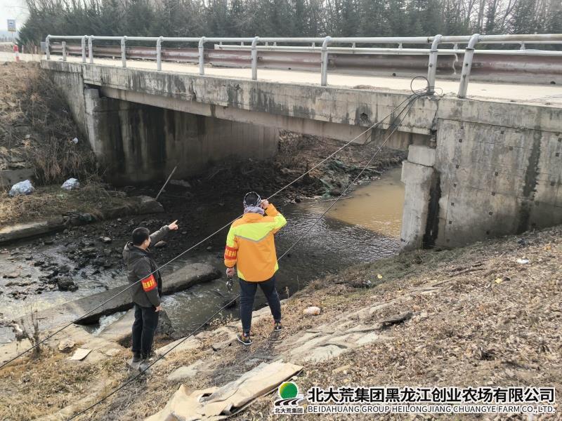 公路站全面开展公路病害普查工作 夯实公路交通基础
                            (图1)