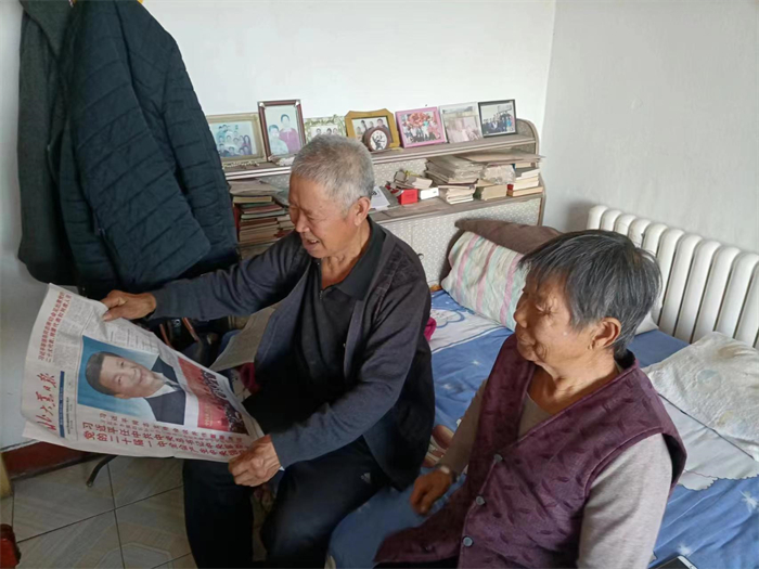 尖山社区党总支：加强党员管理 增强服务意识(图1)